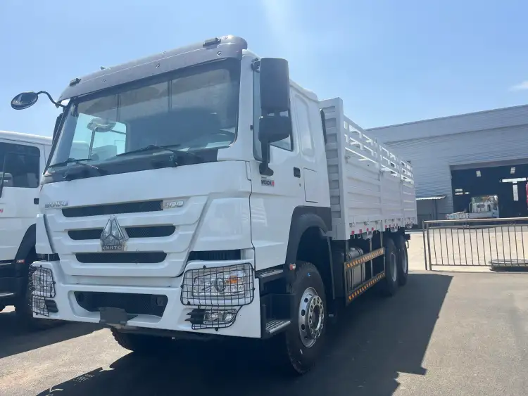 Reman HOWO 6×4 Fence Cargo Truck 2 reman fence truck | reman fence cargo truck | reman howo 6×4 cargo truck