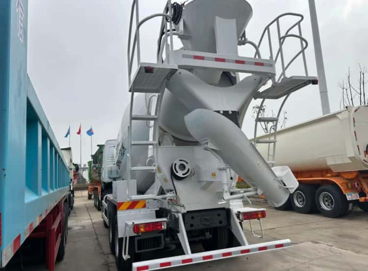 Reman HOWO 8×4 371 Concrete Mixer Truck 4 reman mixer truck for sale | reman howo mixer truck for sale
