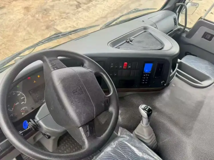 Reman HOWO 6×4 Fence Cargo Truck 7 reman fence truck | reman fence cargo truck | reman howo 6×4 cargo truck