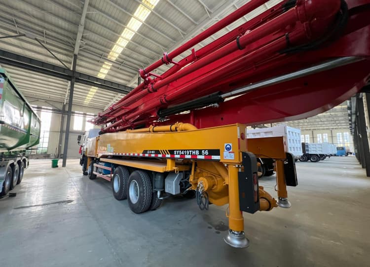 Reman HOWO 8×4 Sany Concrete Pump Truck 3 reman boom truck | reman howo pump truck | reman concrete pump truck