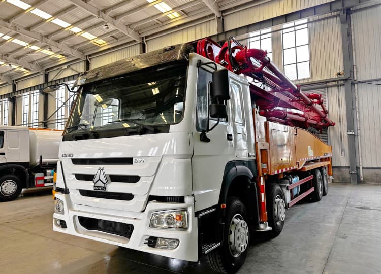 Reman HOWO 8×4 Sany Concrete Pump Truck 2 reman boom truck | reman howo pump truck | reman concrete pump truck