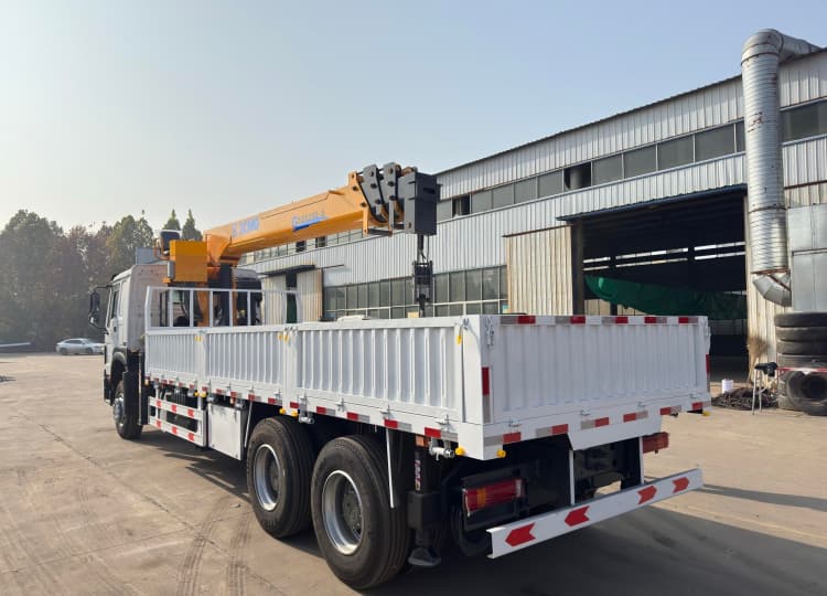 Reman HOWO 6×4 Truck‑Mounted Crane 6 reman crane truck | reman howo crane truck | reman truck mounted crane