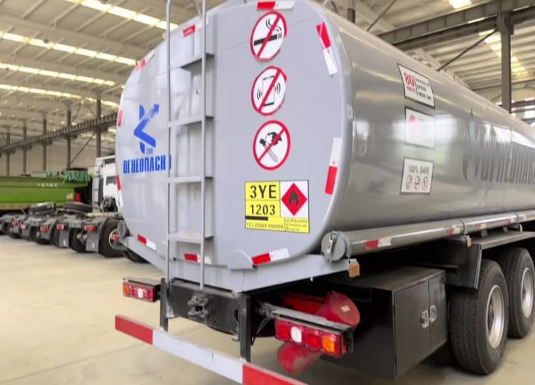 Reman SHACMAN F3000 6×4 Fuel Tanker Truck 5 reman oil tanker truck | reman diesel tanker truck | reman shacman fuel tanker truck