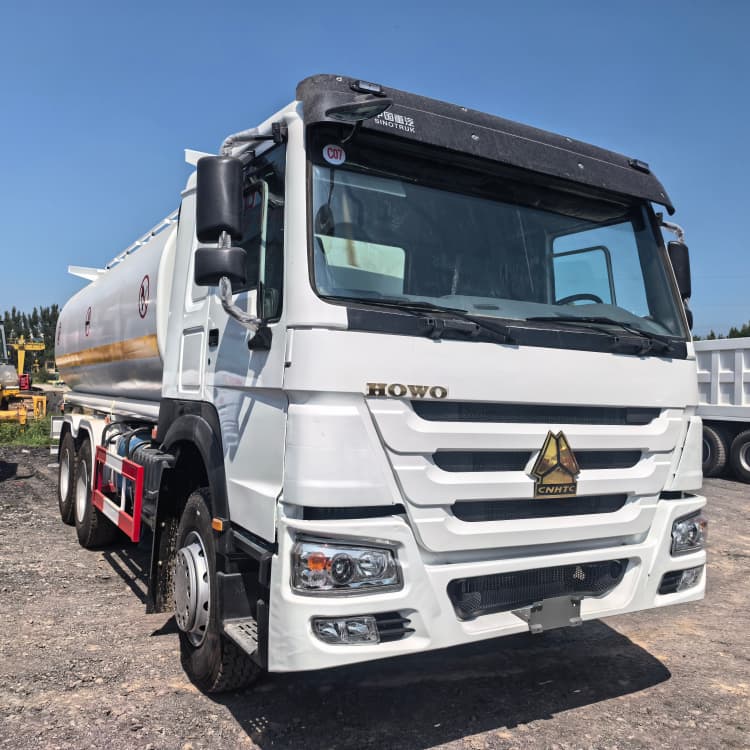 Reman Howo Fuel Tanker Truck 20CBM 6×4 1 reman howo fuel tanker truck